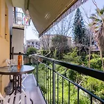 Chris Corfu Town Center Apartment